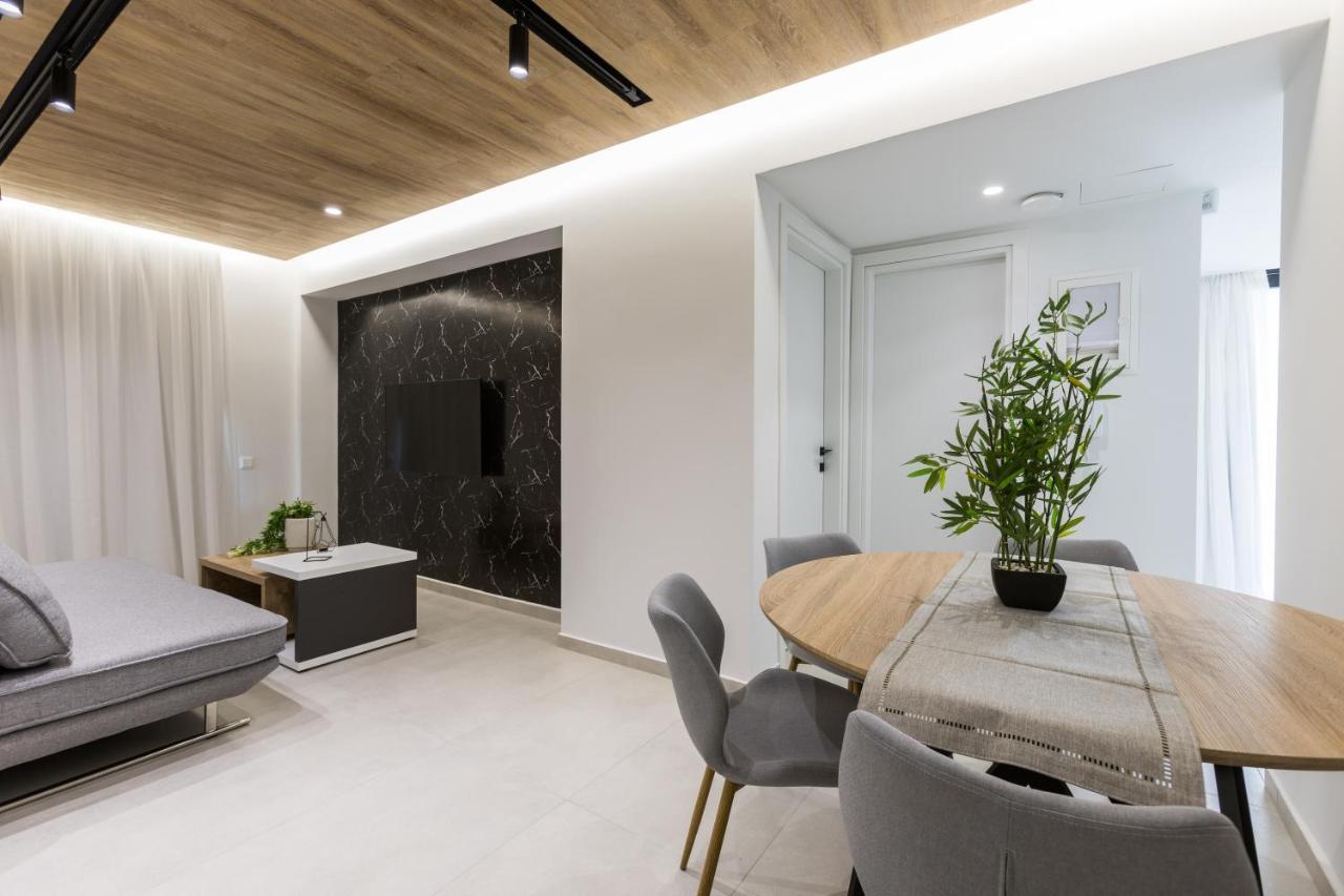 Varkiza Luxury Suites By Raise วารี ภายนอก รูปภาพ