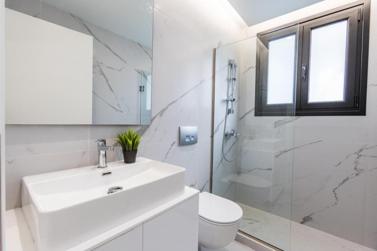 Varkiza Luxury Suites By Raise วารี ภายนอก รูปภาพ